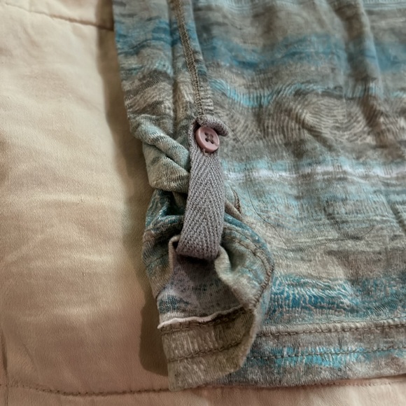 XL Ruffhewn tee - Picture 2 of 6